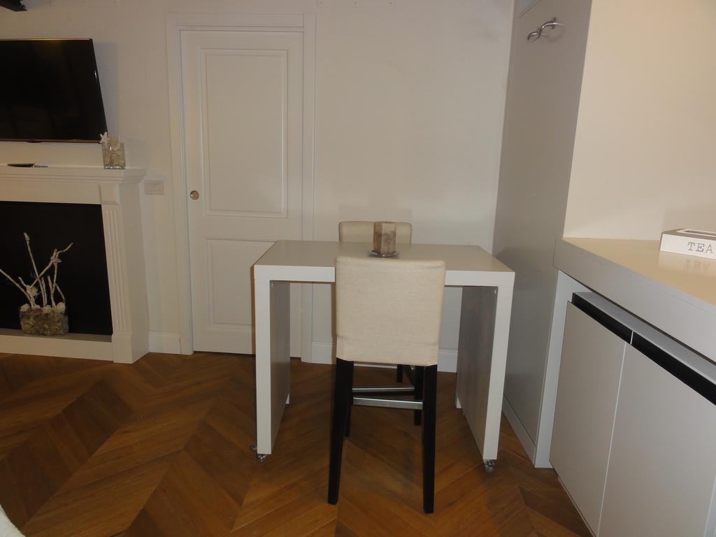 Corso In Florence Apartment Room photo